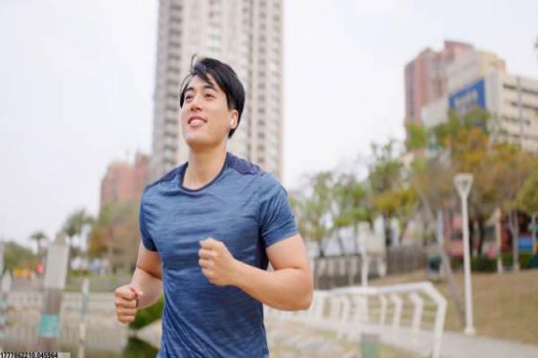 体育教师校本培训课程设计实录(图1)